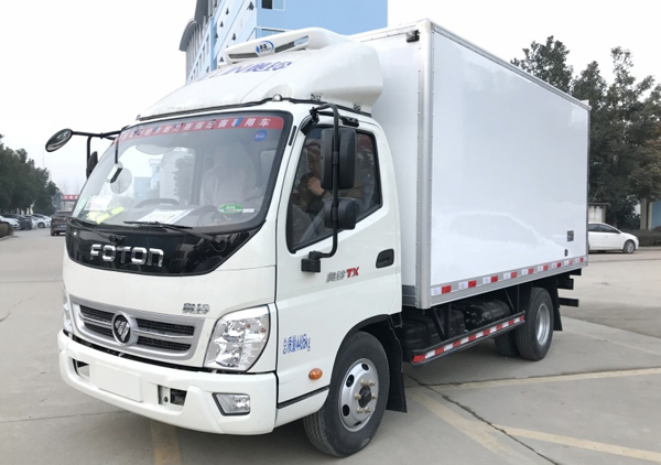福田奥铃TX4.2米冷藏车